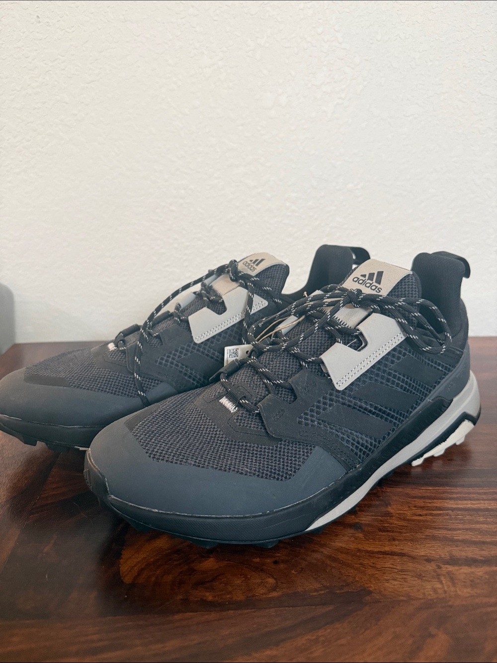 adidas Men's Black and Gray Athletic Trail Shoes